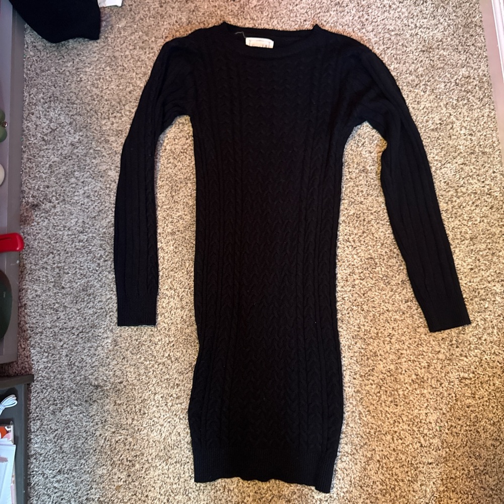 Elegant Black Cable Knit Dress